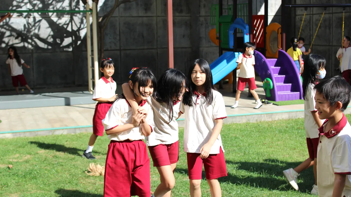 Sports & Play